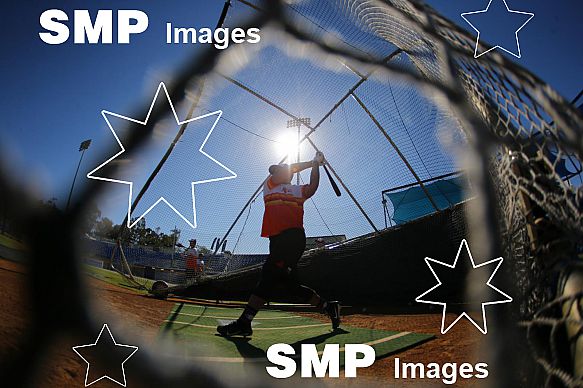Players from the Perth Heat warm up during batting practice before the game PHOTO: James Worsfold / SMP IMAGES / Baseball Australia | Action from the Australian Baseball League 2019/20 Round 2 clash between the Perth Heat v Canberra Cavalry played at